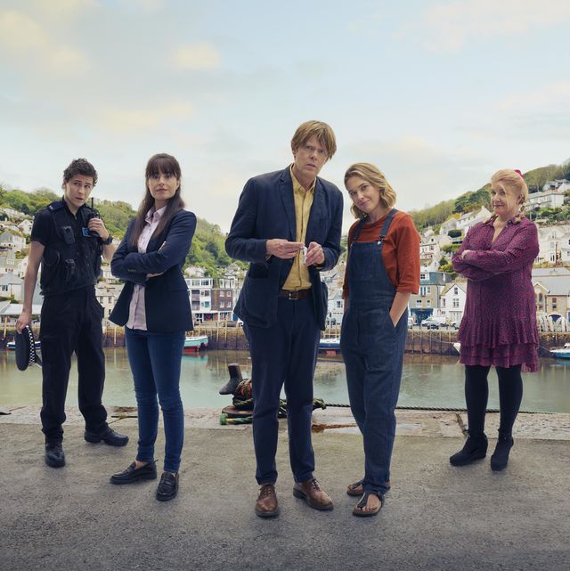 kris marshall as di humphrey goodman, sally bretton as martha lloyd, zahra ahmadi as ds esther williams, dylan llewellyn as pc kelby hartford and felicity montagu as office support margo martins, beyond paradise